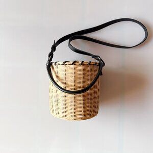 Zara Woven Wicker Bucket Basket Purse w Black Leather Strap